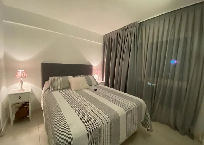 Lux Tower. Departamento 3 Ambientes. Pleno Centro
