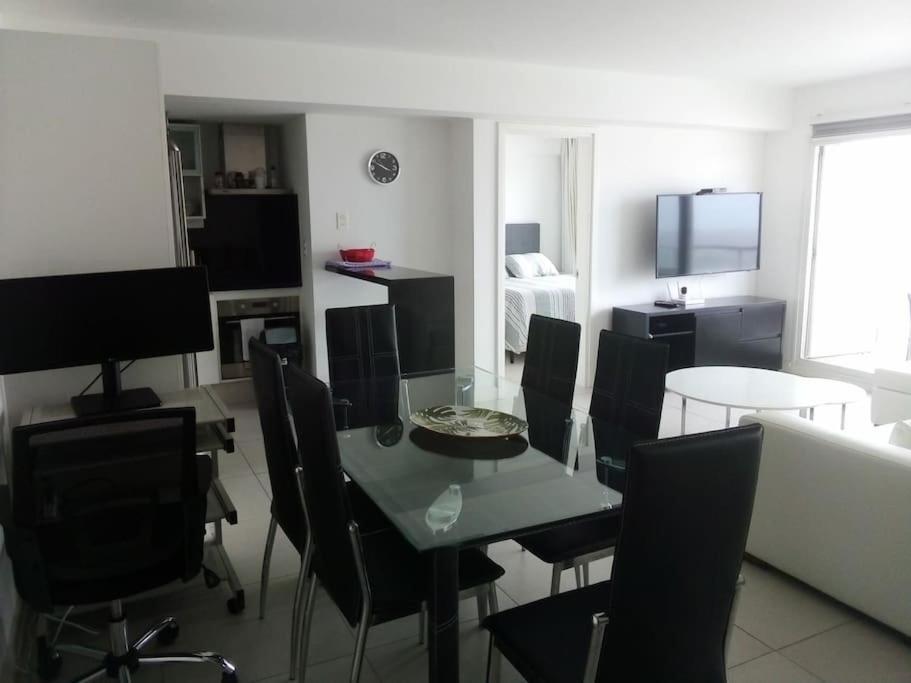 Apartment Lux Tower. Departamento 3 Ambientes. Pleno Centro Punta del Este