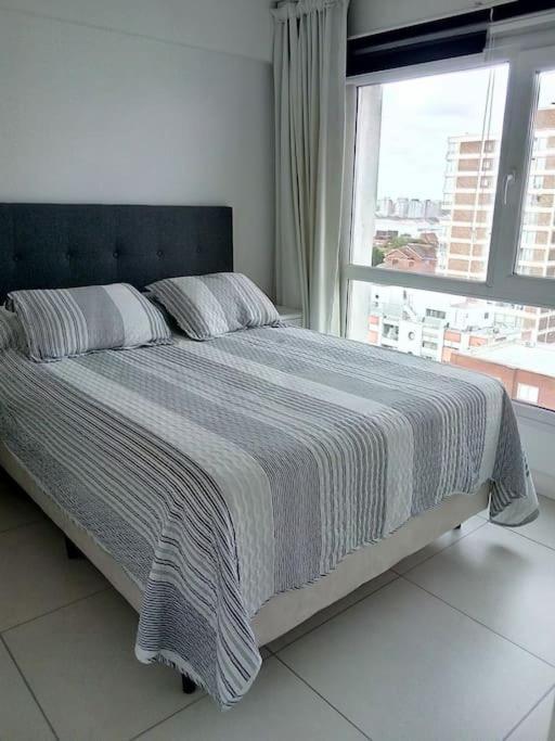 Lux Tower. Departamento 3 Ambientes. Pleno Centro Punta del Este