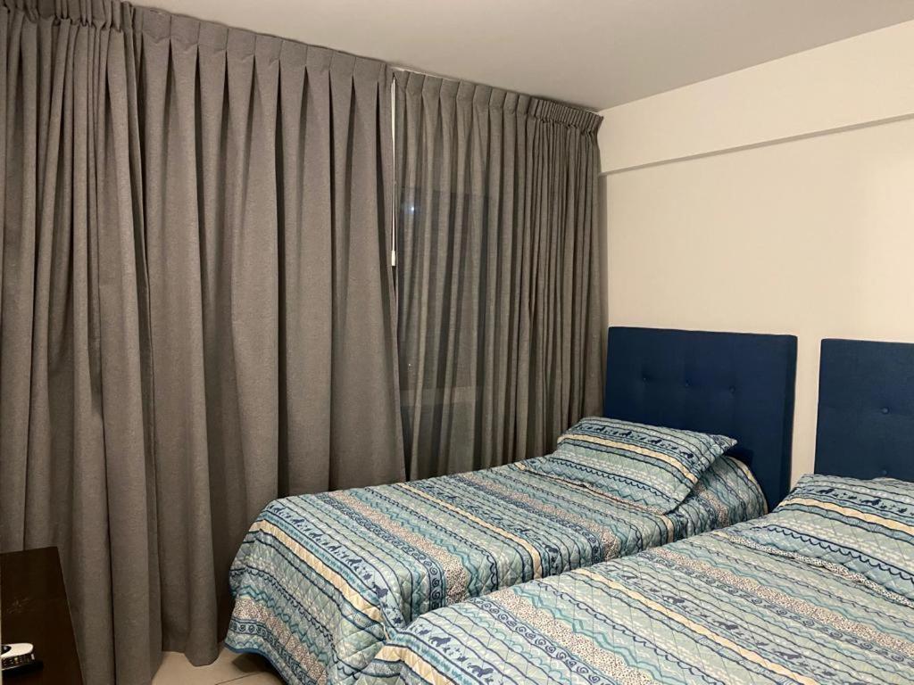 Lux Tower. Departamento 3 Ambientes. Pleno Centro Apartment
